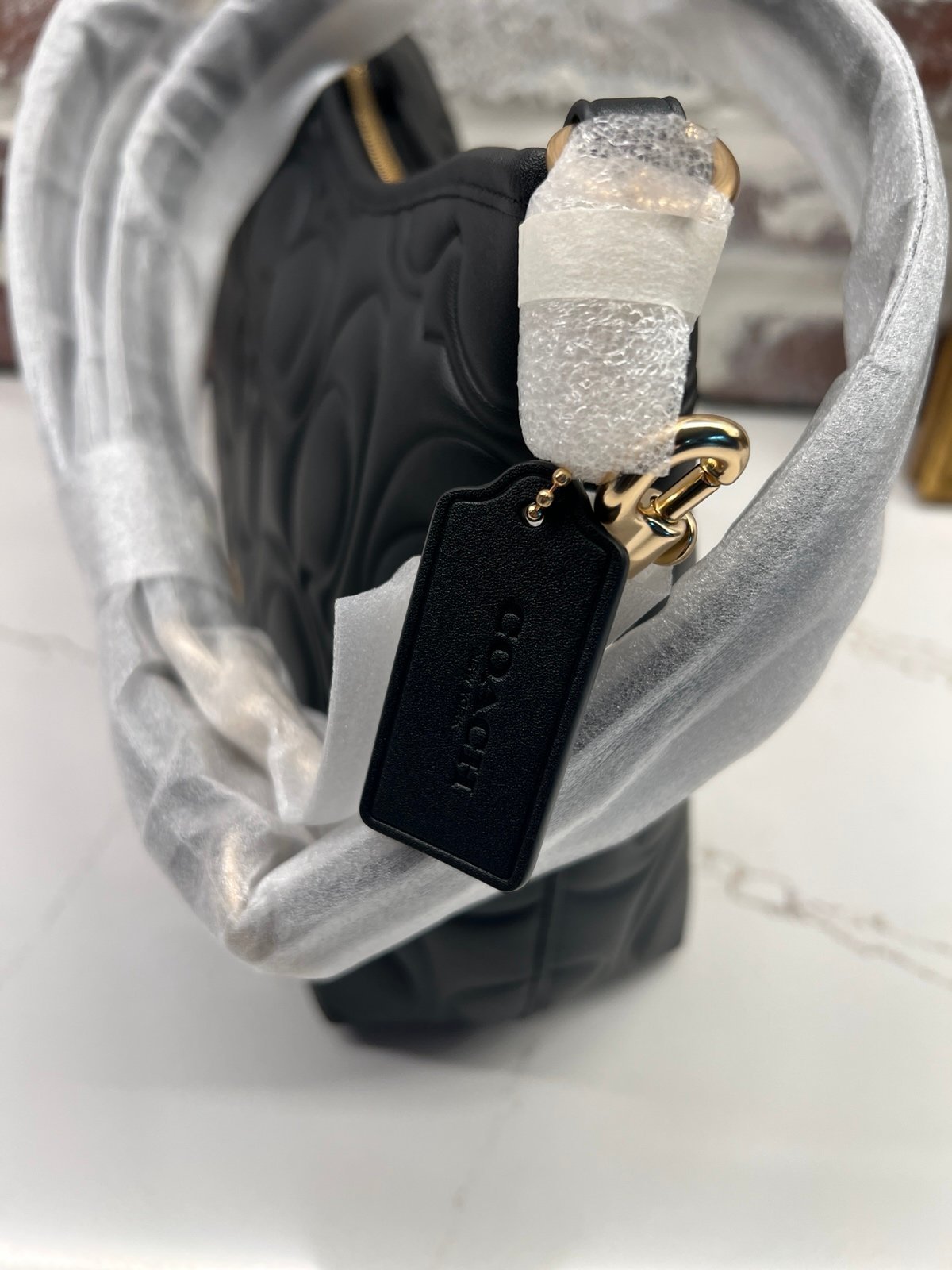Coach Laurel Shoulder Bag In Signature Leather Black CZ178 - detail