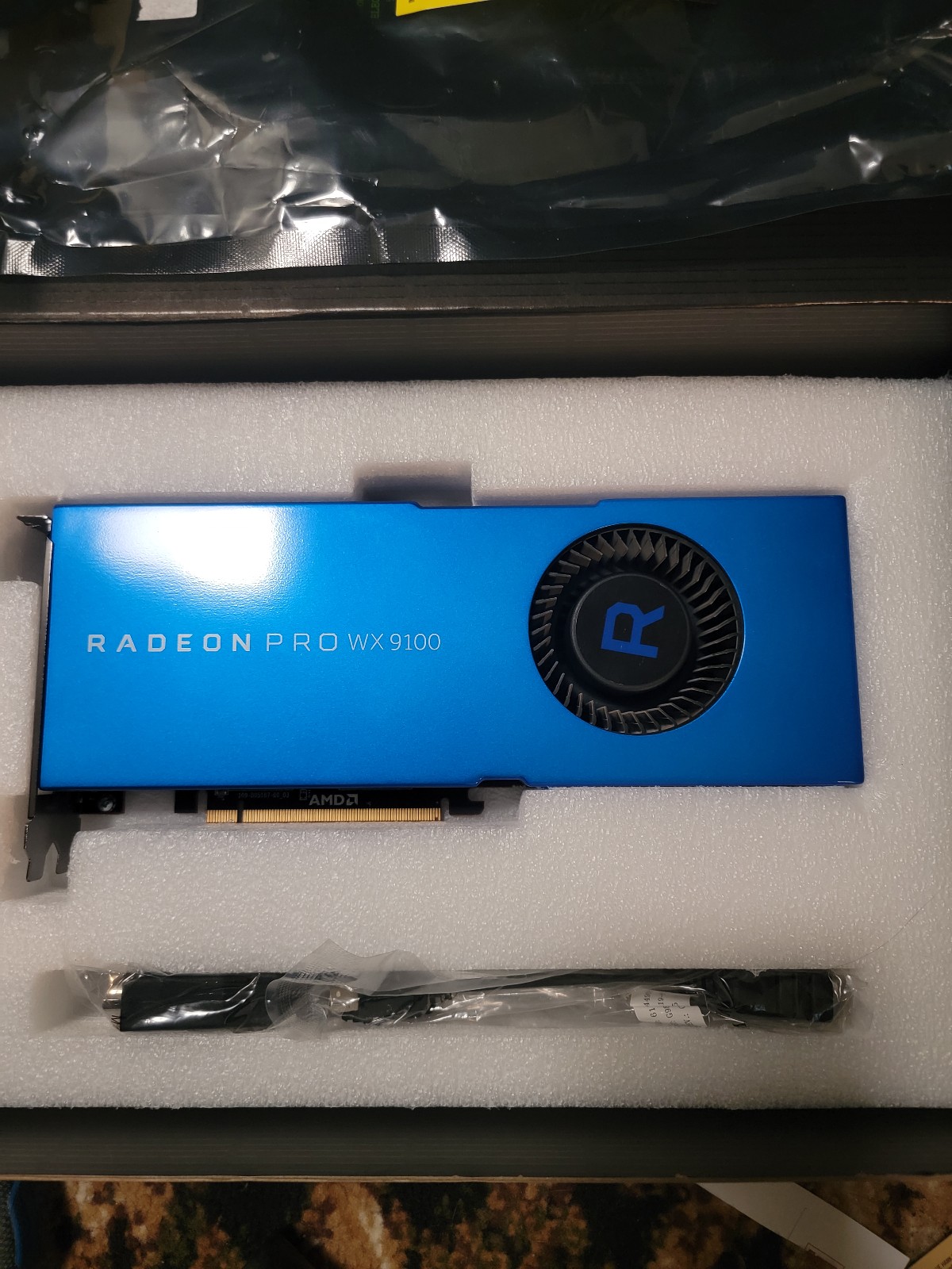 AMD Radeon Pro WX 9100