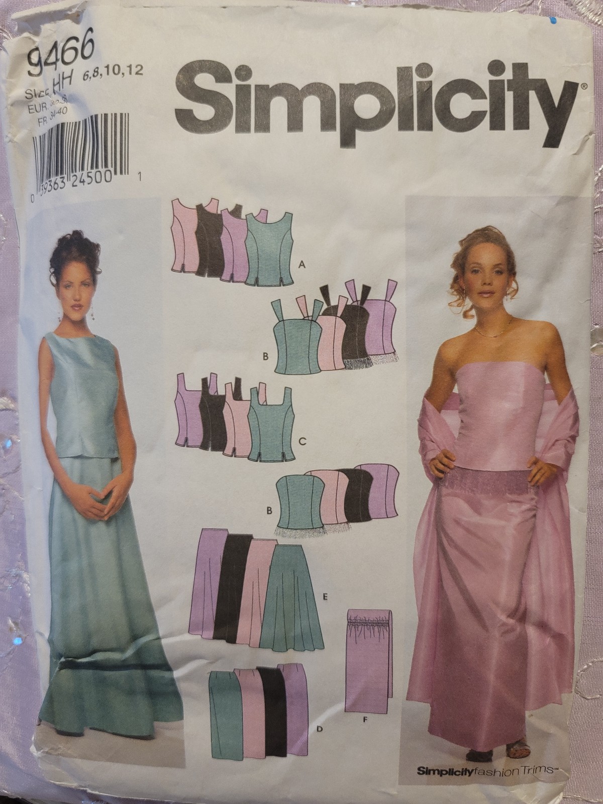 Simplicity 9466 7 pc Pattern, Material and Thread
