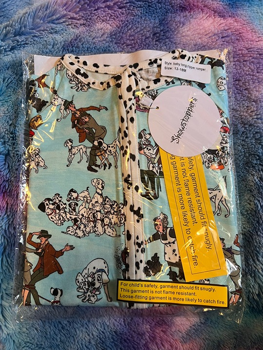 V50. Showstoppers Dalmations bamboo zippy 12/18M NIB