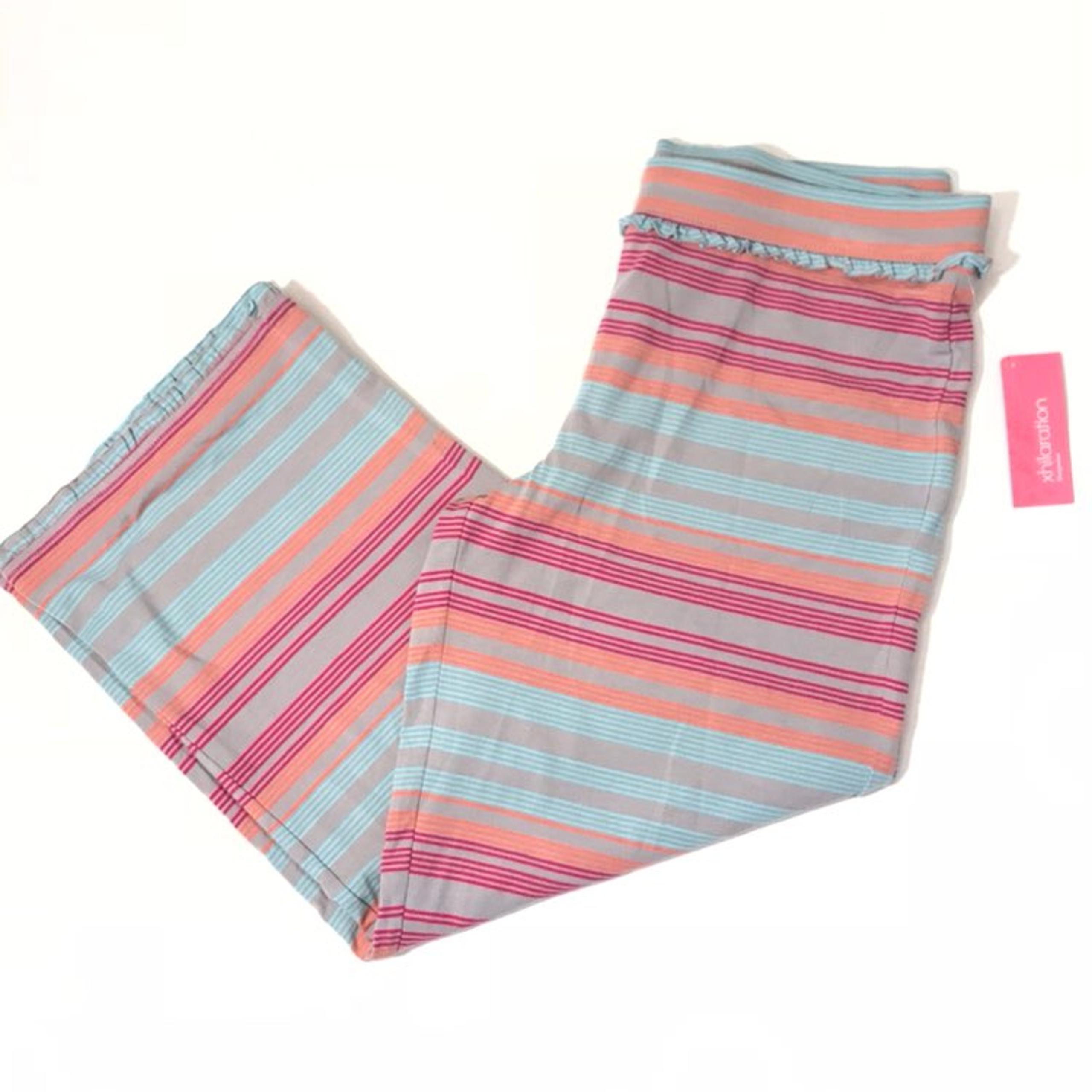 Xhiliration Sleepwear Capri Pants Small