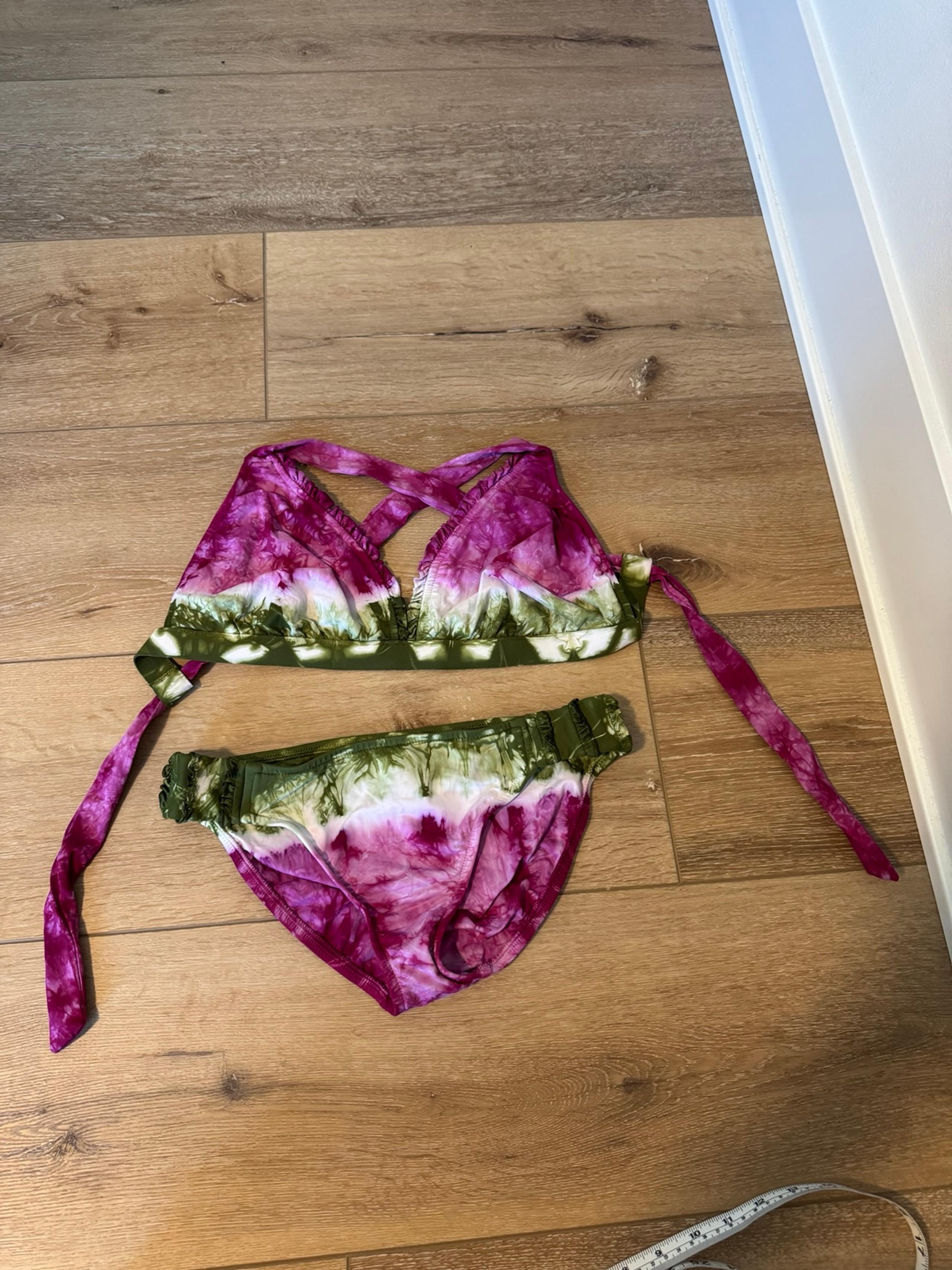 LUCKY BRAND TIE DYE PINK BIKINI SWIMSUIT SET - medium bottom, DD top