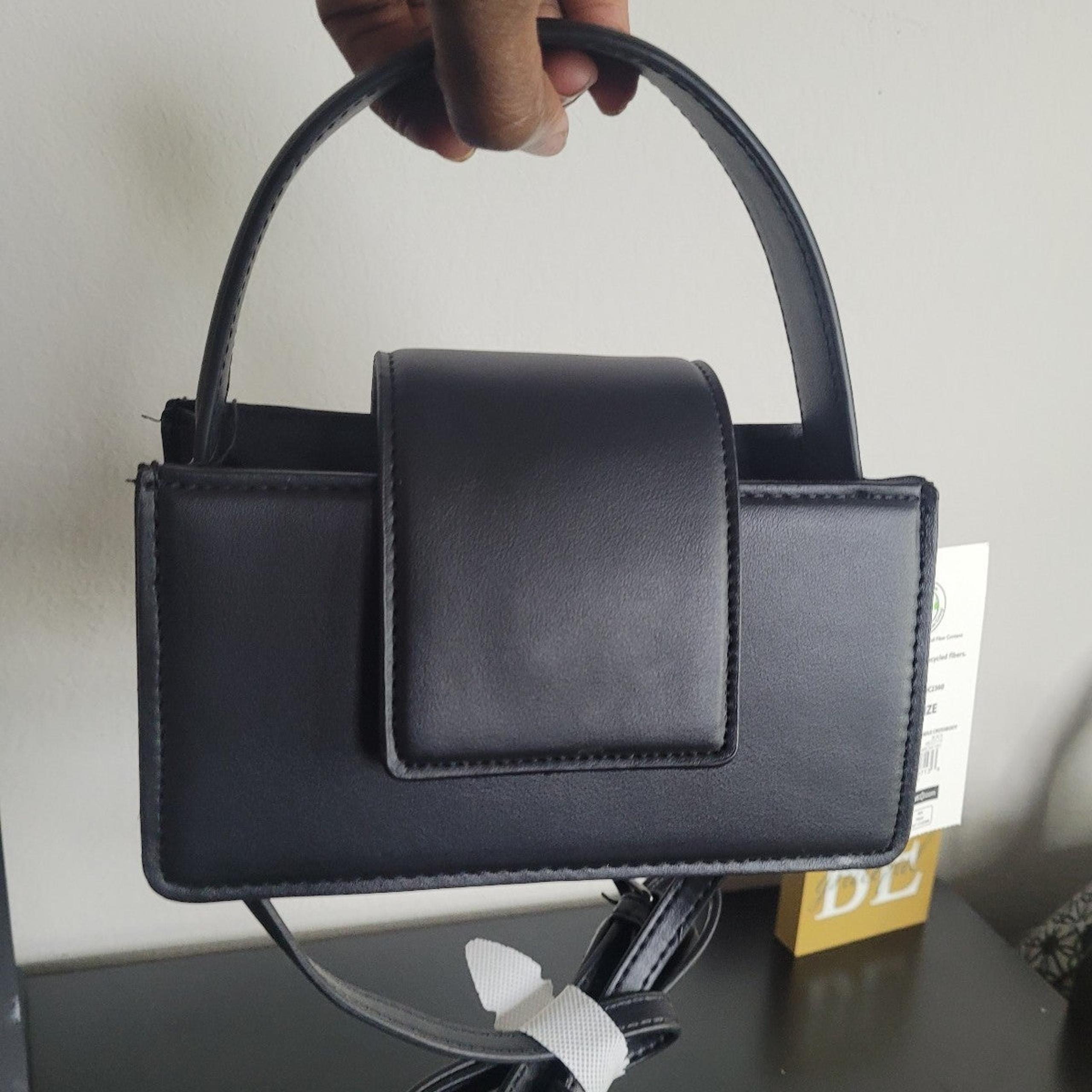 No Boundaries Contemporary Top Handle Crossbody Bag Purse