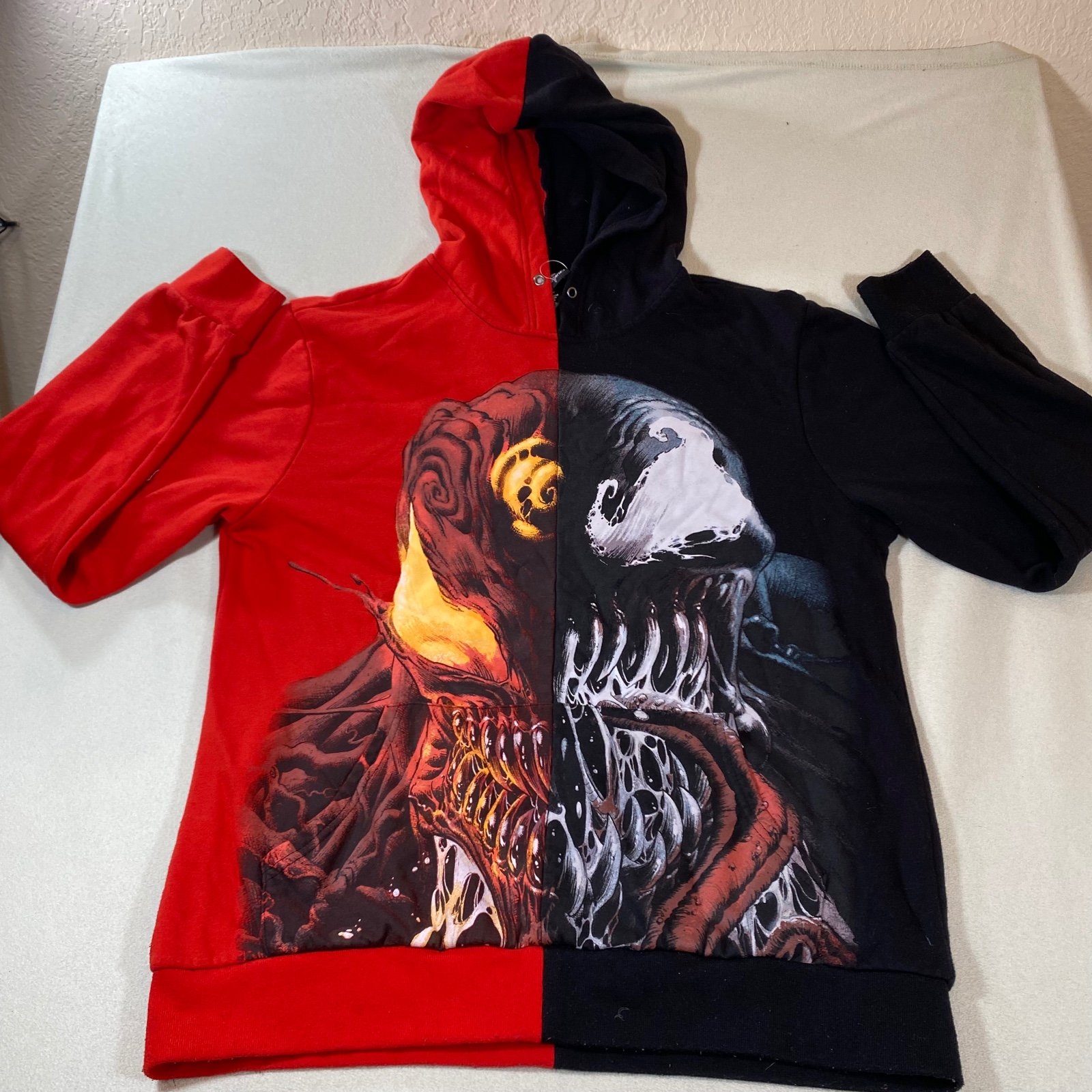 Marvel Venom Carbage Split Hoodie Jacket Womens Size Medium