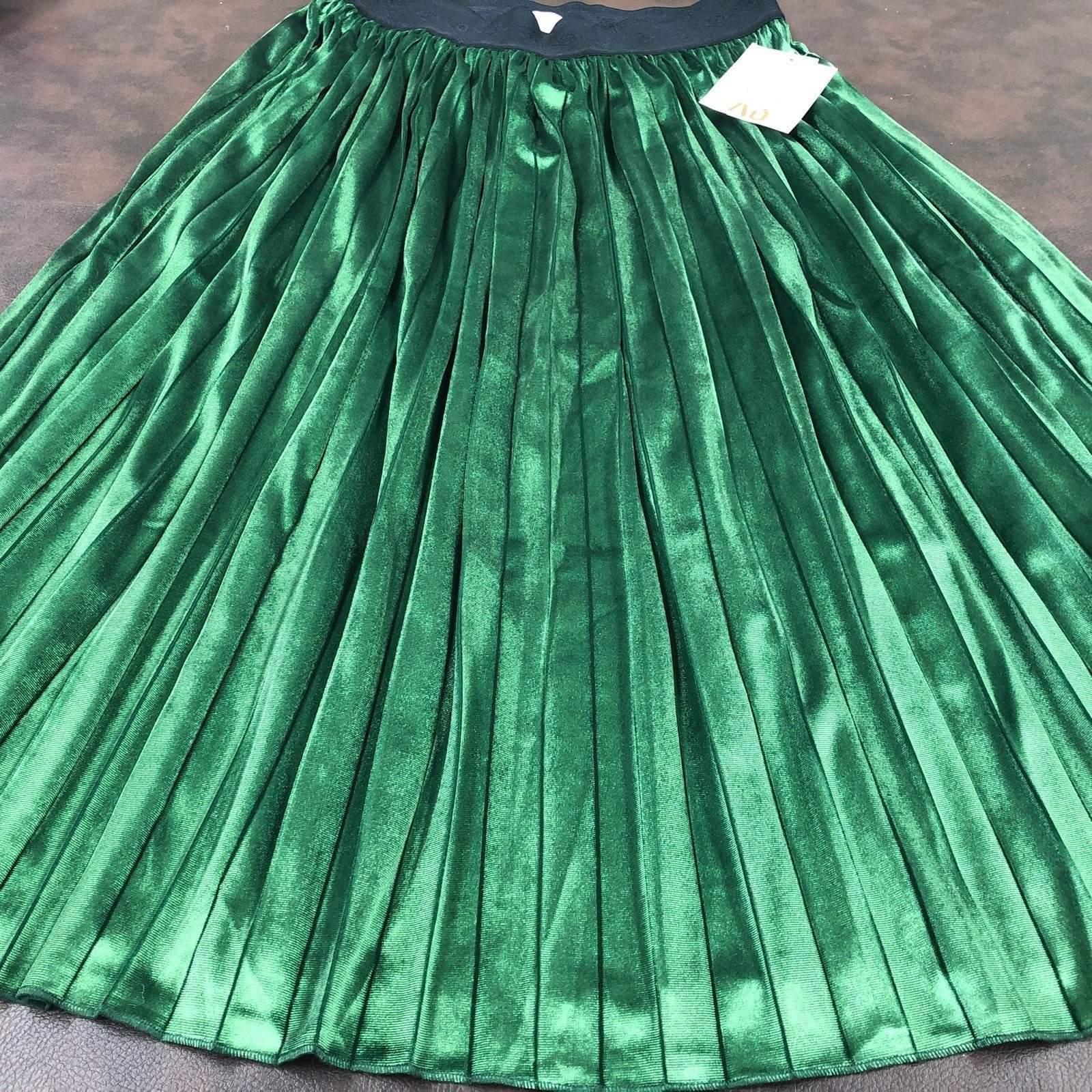 Jill Skirt Elegant Midi Green Velvet XS Extra Small 2/4 0/2 Lularoe Unicorn New