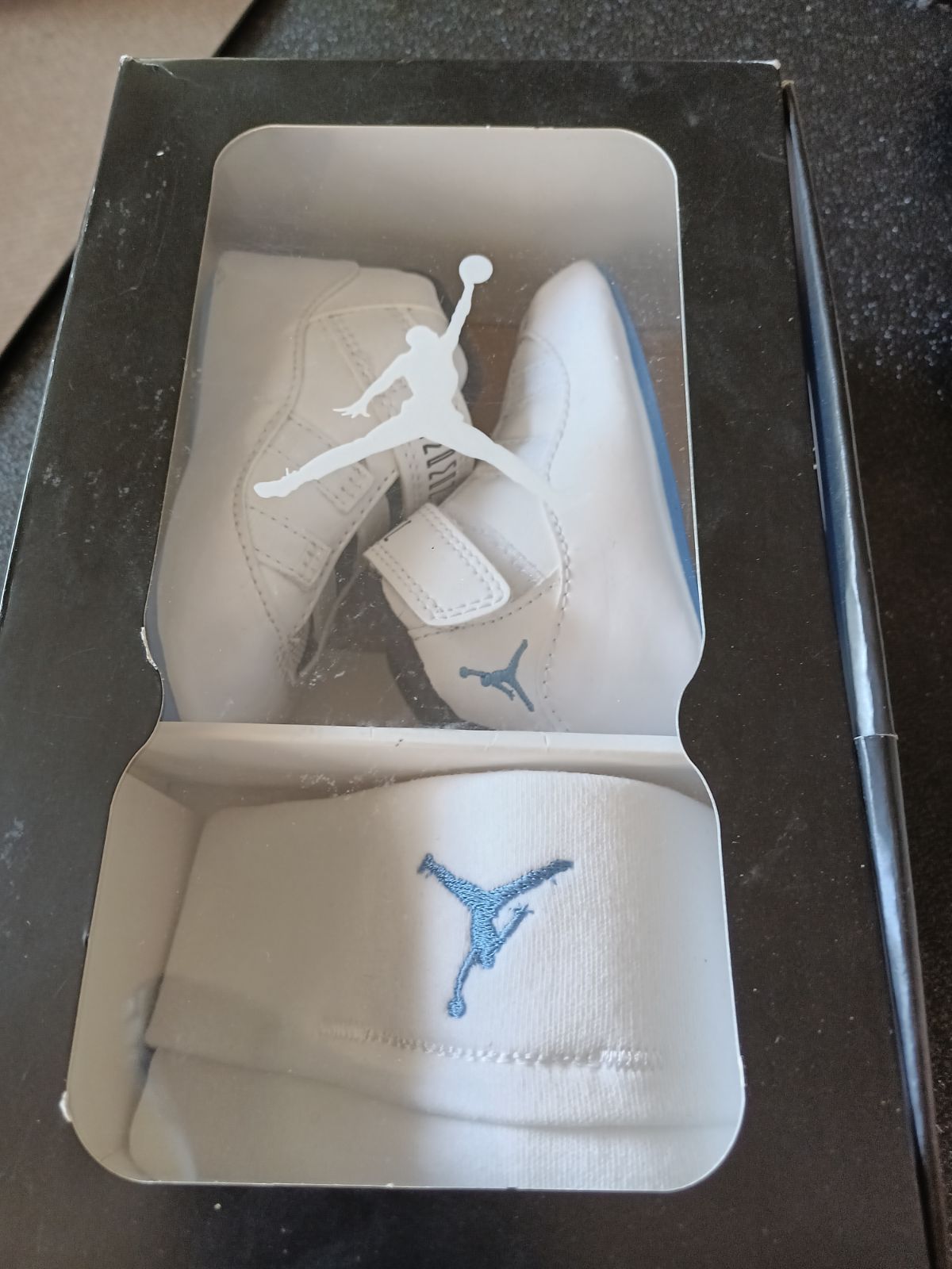 Jordan retro 11 size 3c