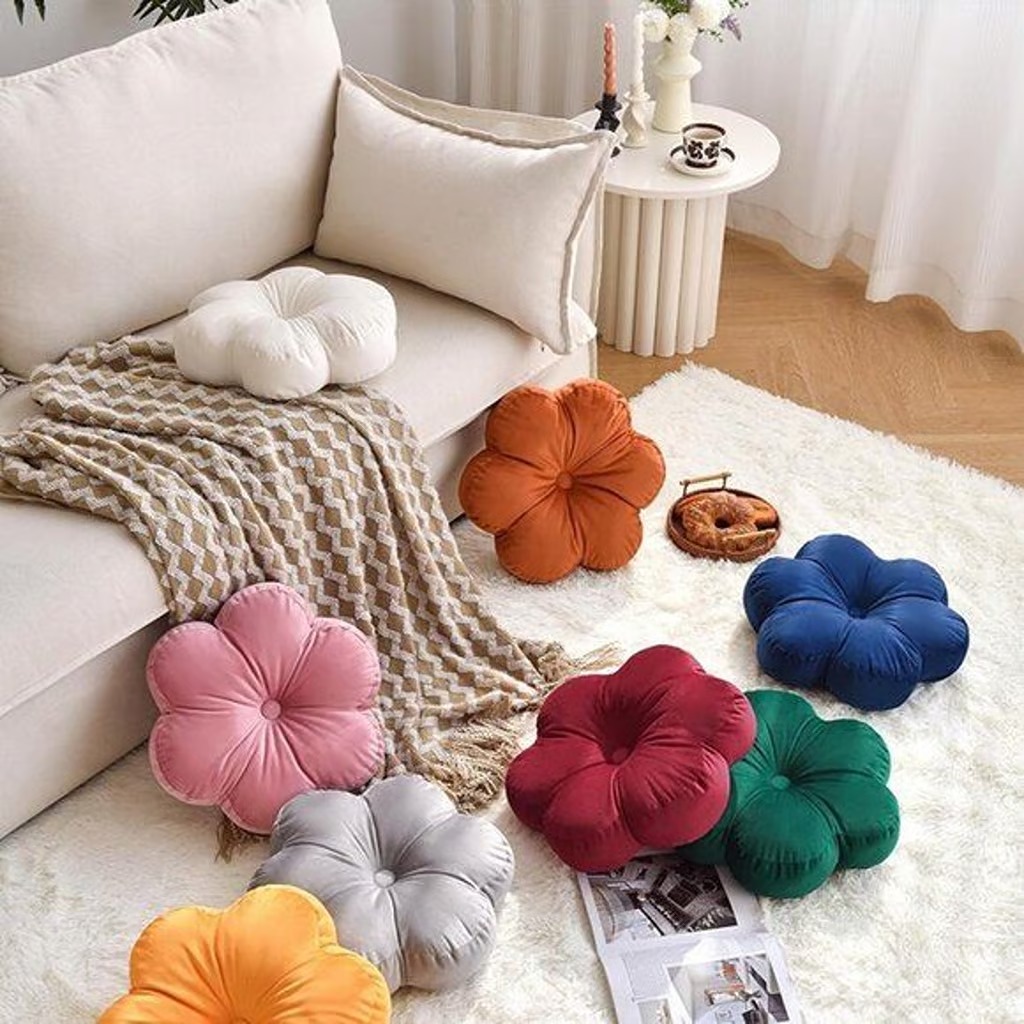 NEW Flower Shaped Pillow with Velvet for Couch (15 Inches, Dark Green)