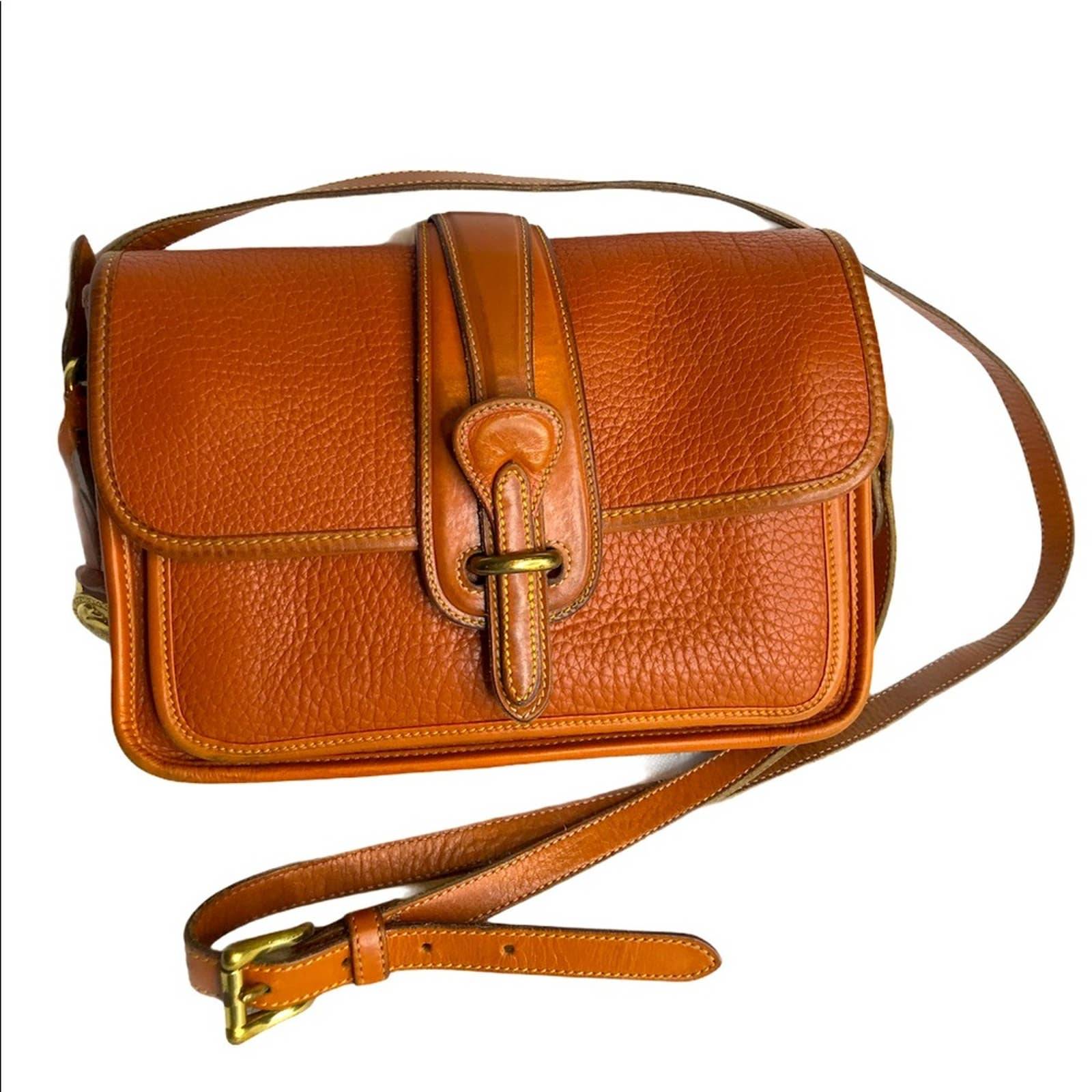DOONEY & BOURKE SHOULDER BAG