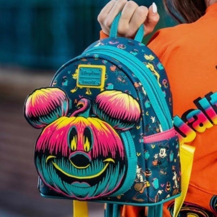 New Released!! Mickey Pumpkin 2023 Halloween Loungefly Backpack