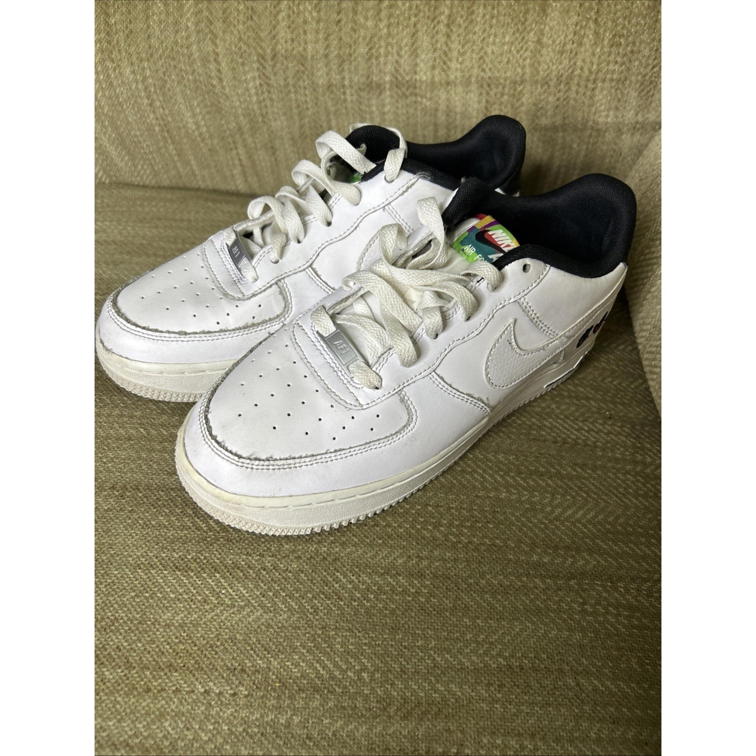 Nike Air Force 1 Peace Love Swoosh Youth size 7