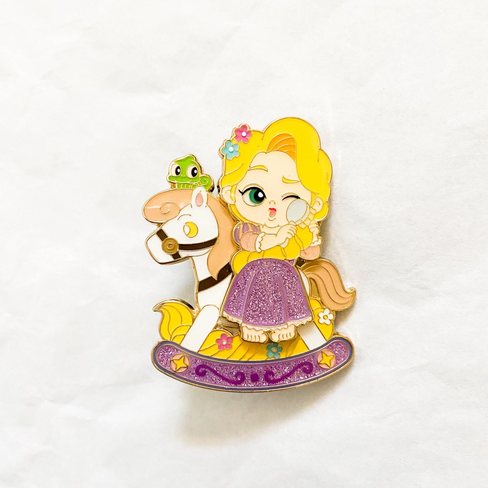 Disney Shanghai Disneyland Pin Trading Fun Day Princesses Rapunzel Pin