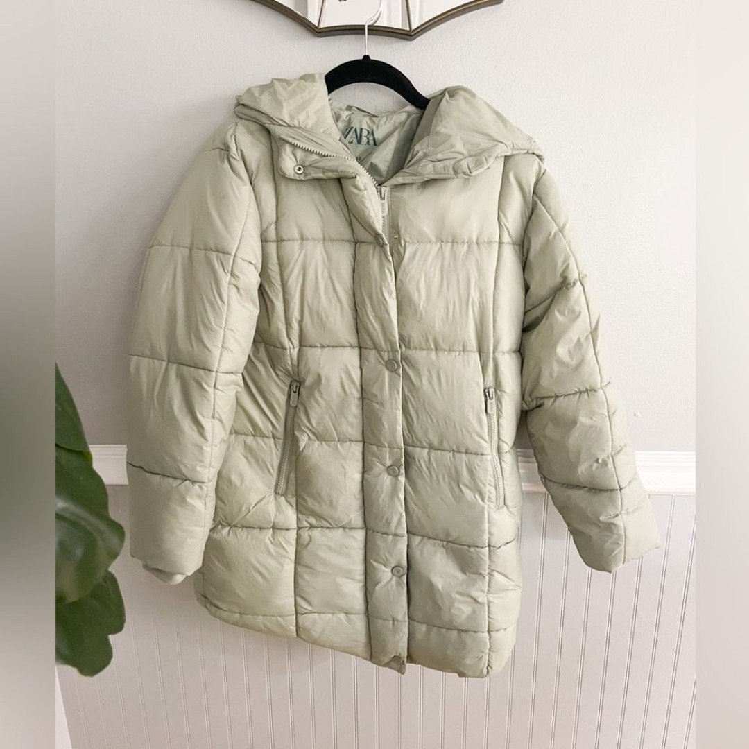 Zara Girls Size 13-14 Sage Green Quilted Puffer Jacket with Hood