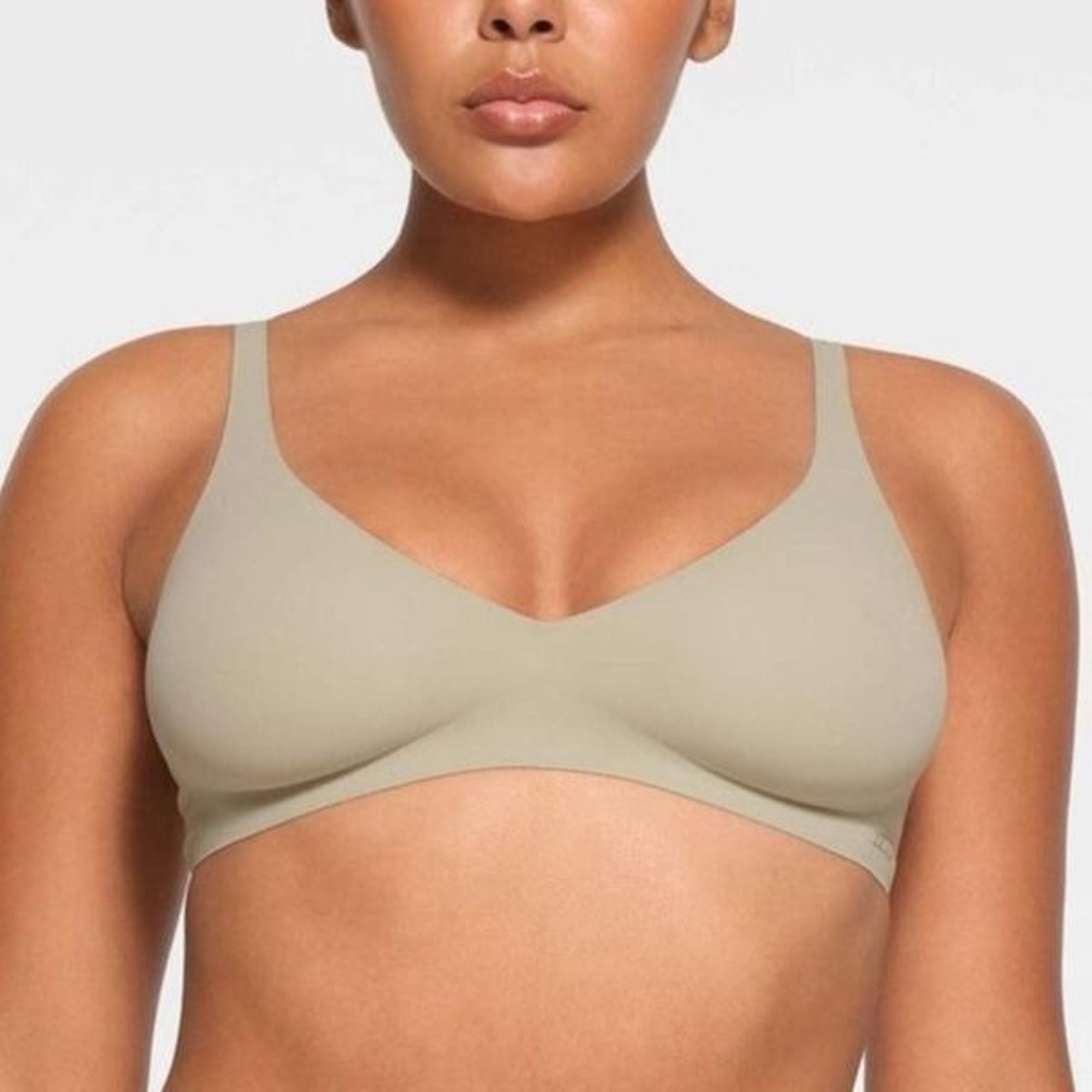 SKIMS Naked Plunge Bralette In Talc Size Large DD NWT - Kim Kardashian