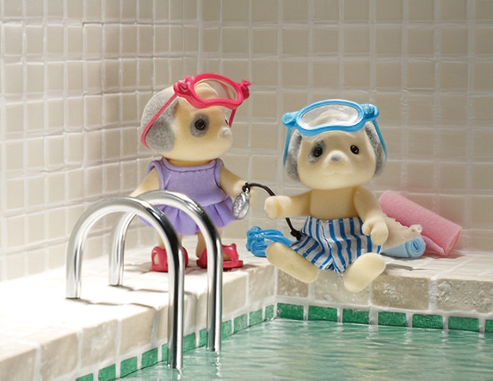 Sylvanian Families Calico Critters Sylvanian Games Swimming Set
