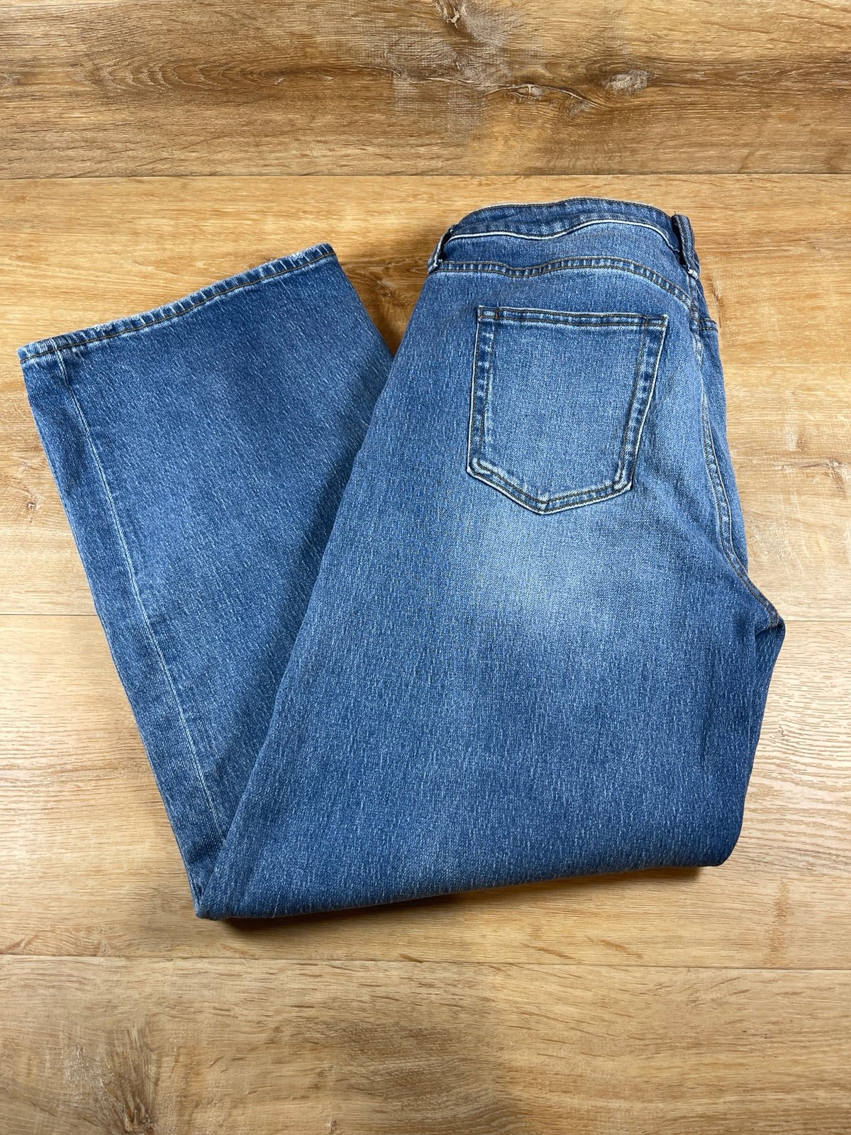 Quince comfort stretch high rise relaxed straight jeans 32 dark wash