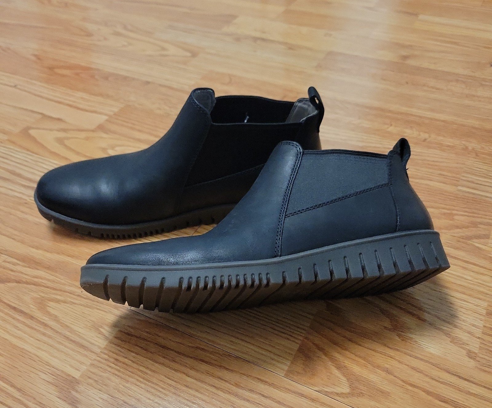 NEW 37 Dansko Louisa ankle Boot black burnished calf