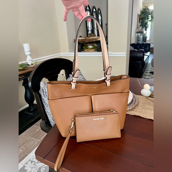 Michael Kors Tan Pebble Leather Tote Bag and Tan Pebble wristlet wallet