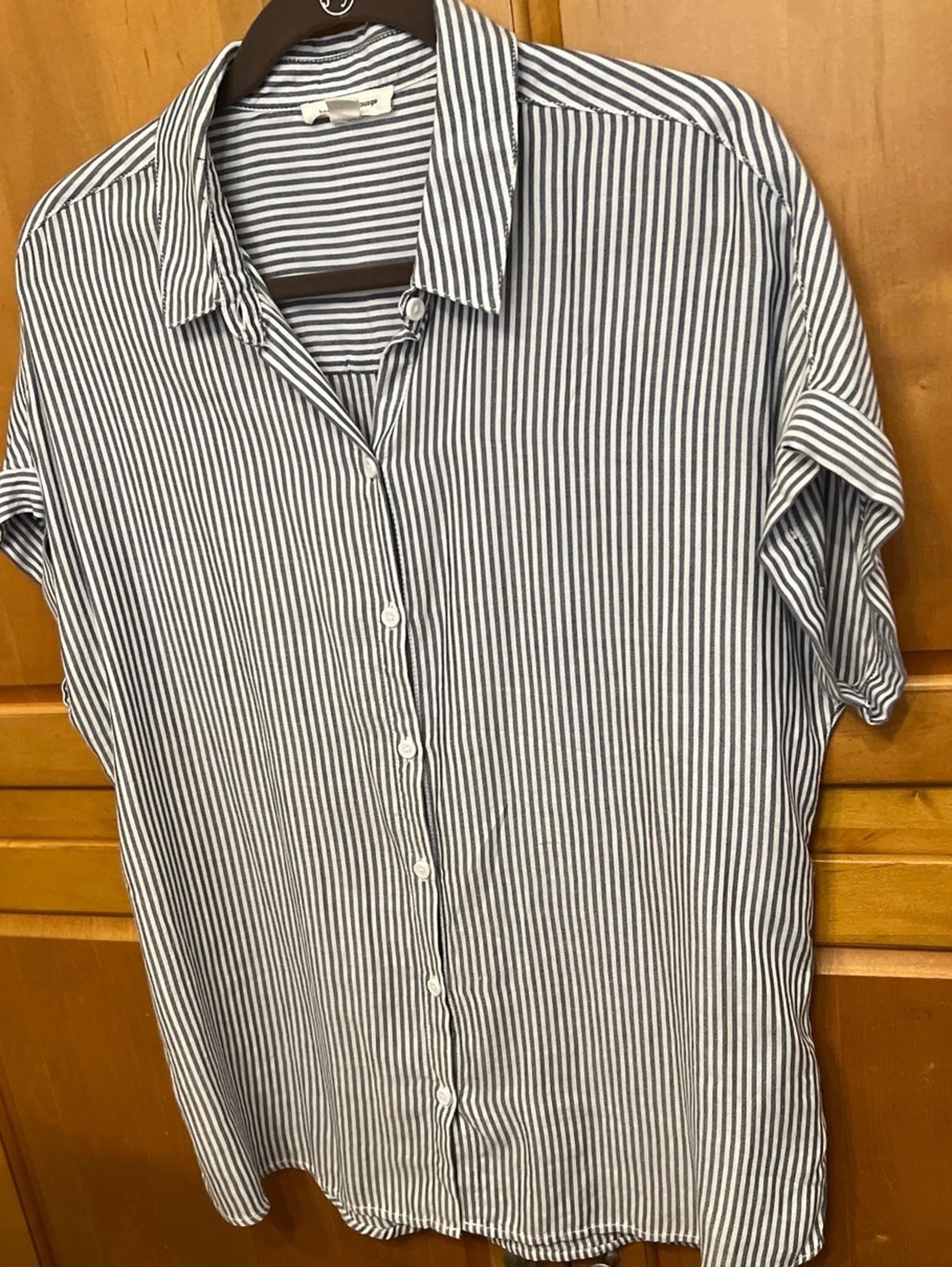 Button down shirt Beach lunch lounge M