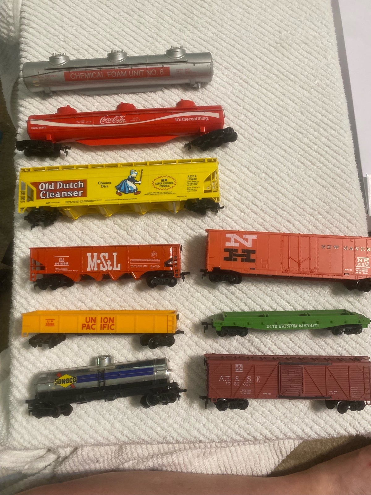HO 12:1 Vintage Train Car Lot of 9 (Lot 5)