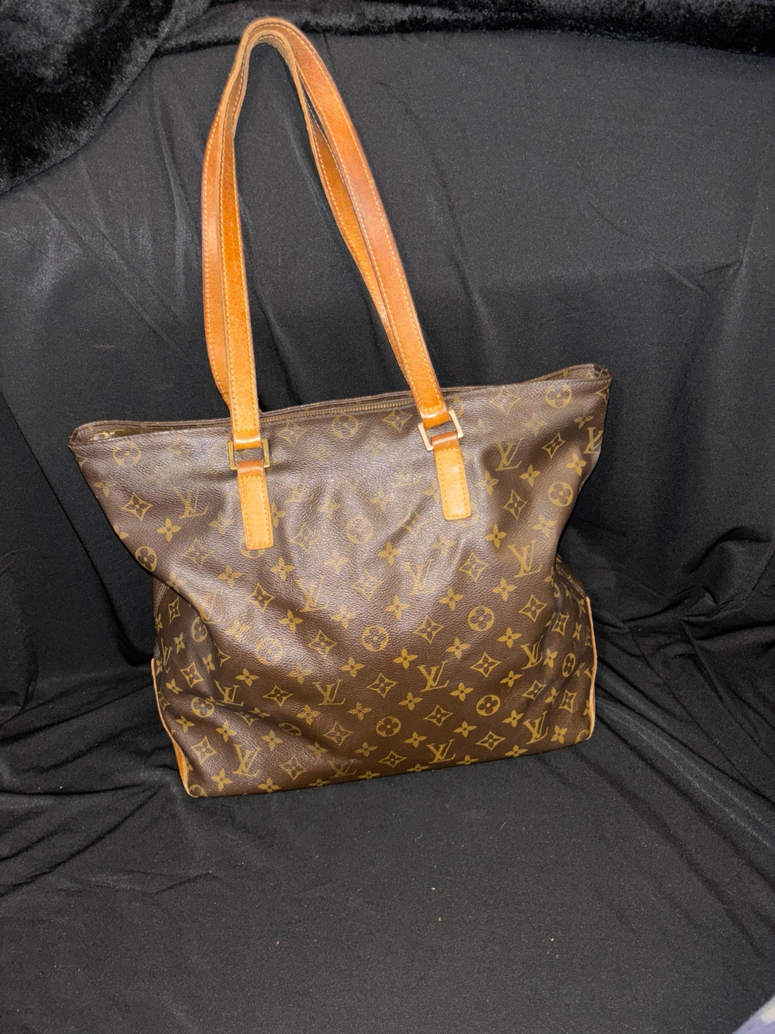 Louis Vuitton cabas mezzo handbag