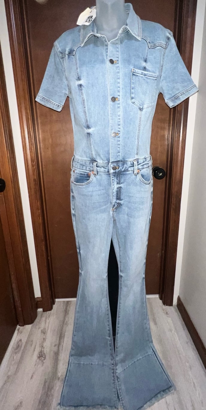 SER.O.YA Fallon Jumpsuit NWT Color Soren