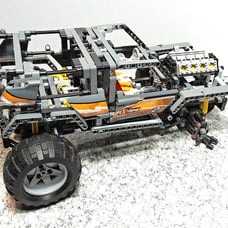 Lego Technic 8297 OFF ROADER