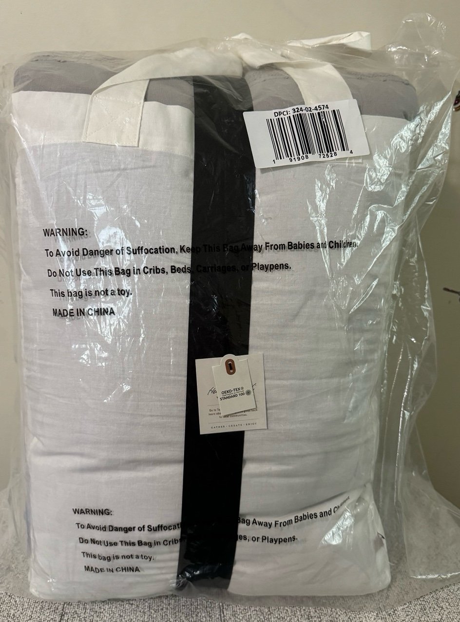 FULL/QUEEN COMFORTER SET Hearth'& hand WITH MAGNOLIA