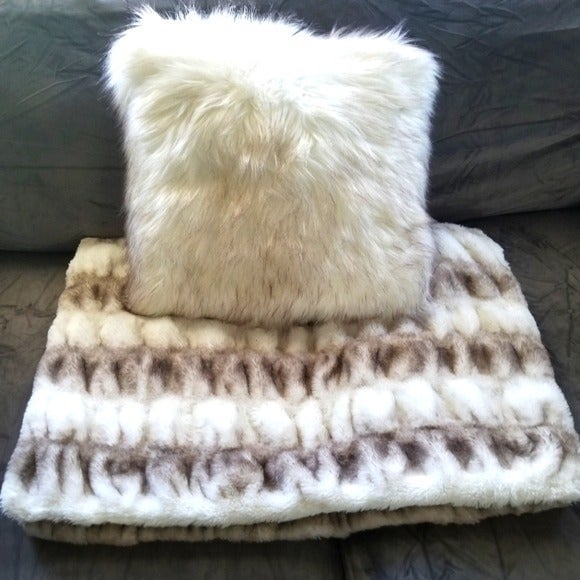Threshold Faux Fur Pillow Shames w/ Matching Toss Pillow NEW Cream & Brown- NEW