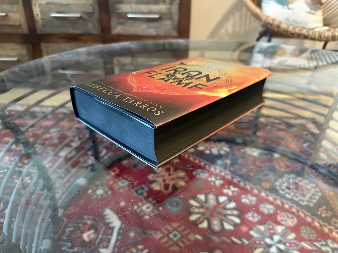 Iron Flame Black Sprayed Edges By Rebecca Yarros US First Edition Hardcover