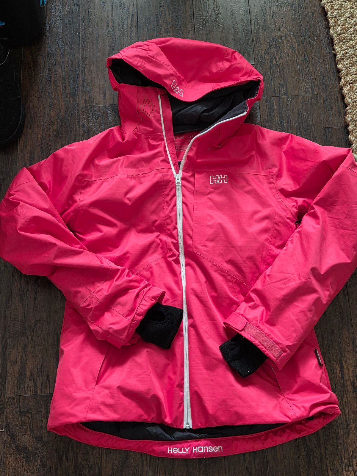 Helly Hanson
