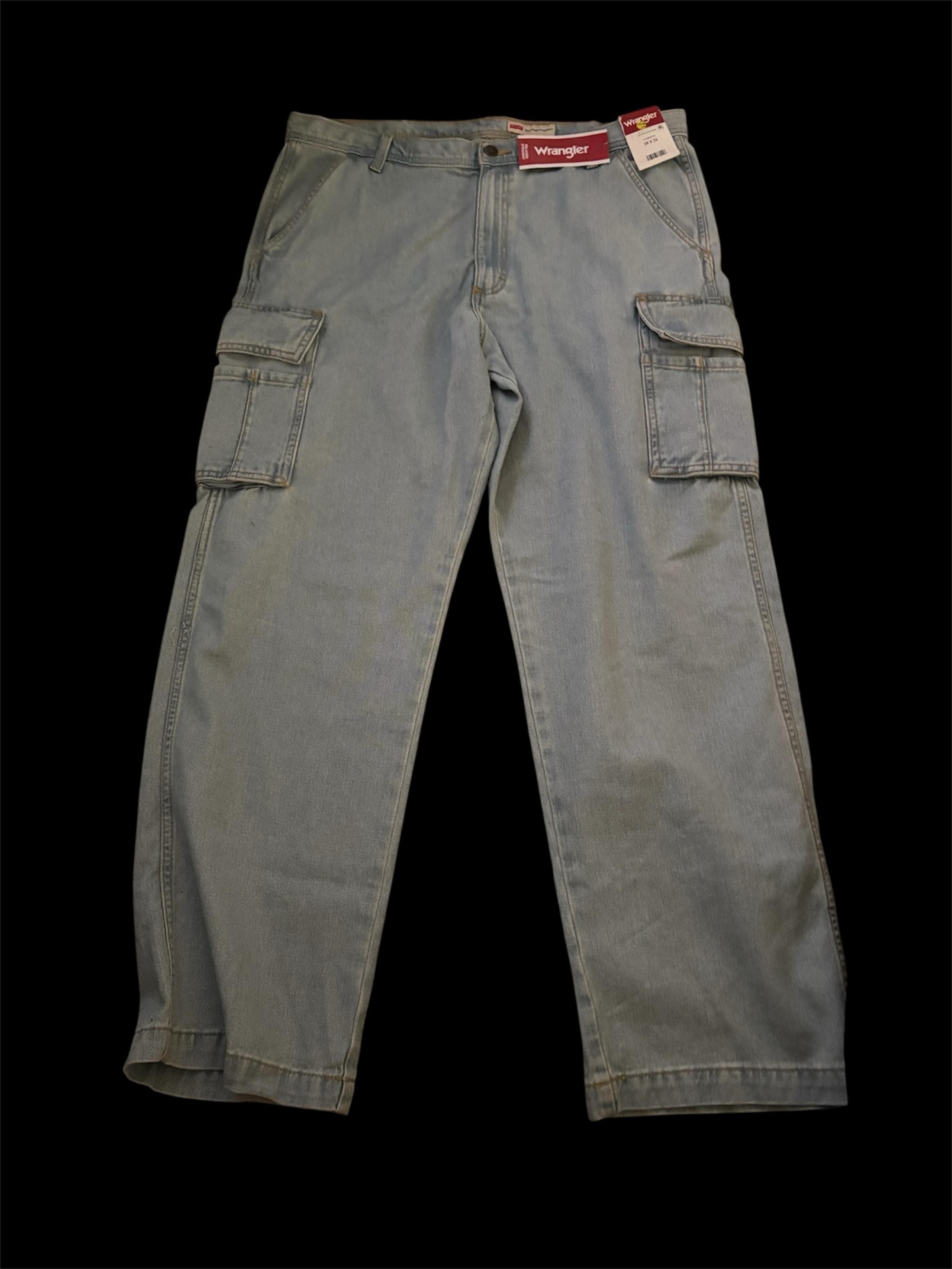 Wrangler men’s jeans light washed new with tags. 38x32