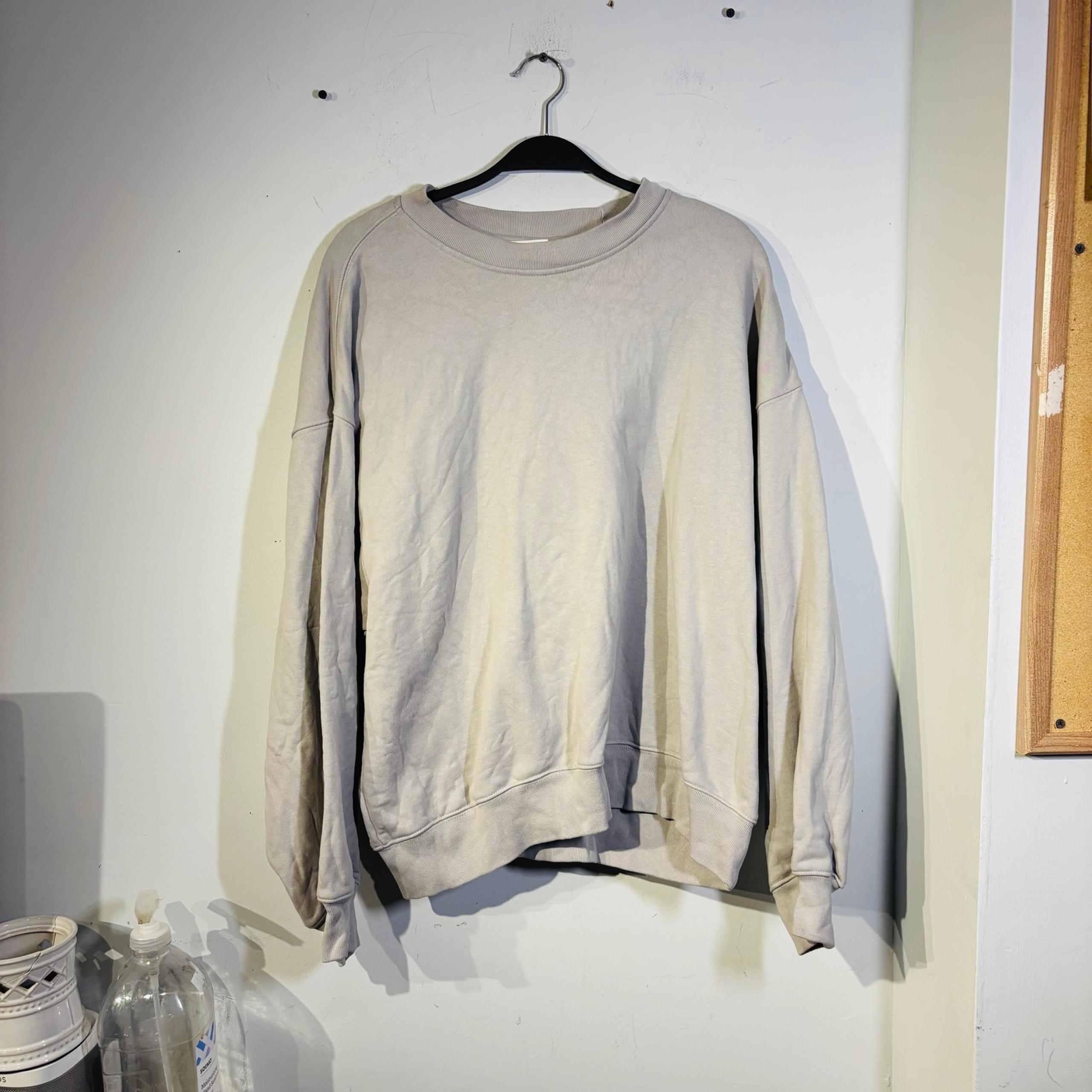 H&M Loose Fit Sweatshirt Fleece Crew Neck Pullover Men’s Size Large
