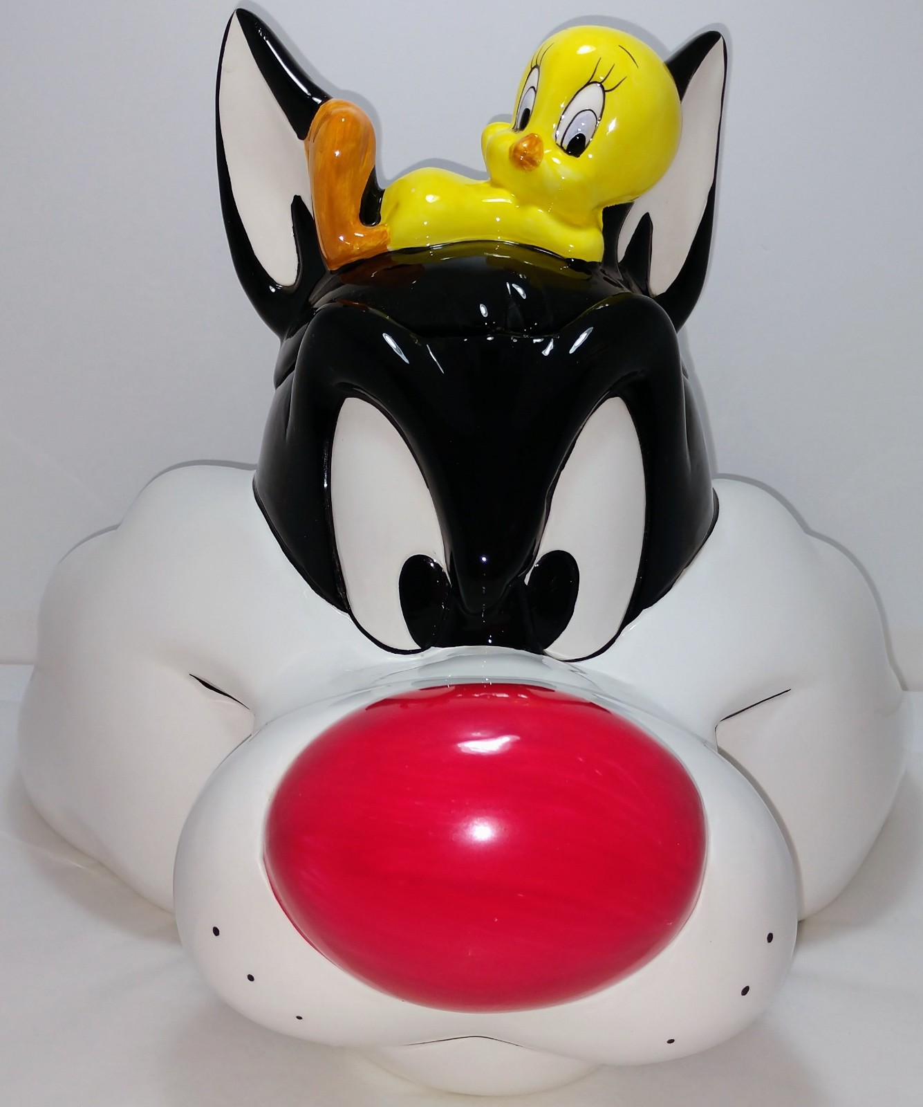 Sylvester and Tweety cookie jar