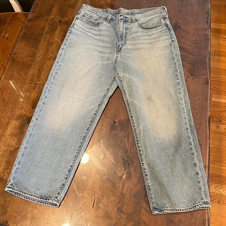 MENS LIGHT BLUE LEVIS WIDE LEG JEANS - 32 WAIST