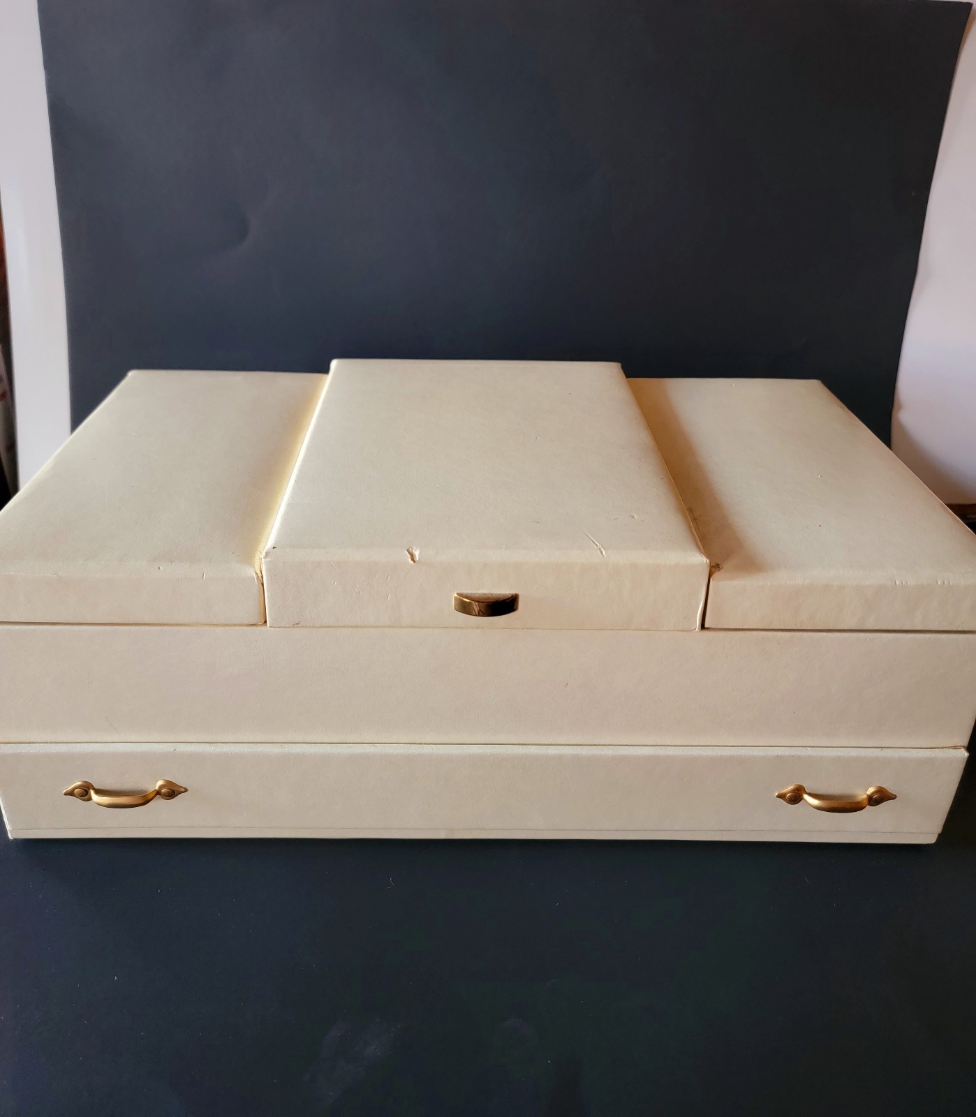 MID CENTURY Jewelry Box
