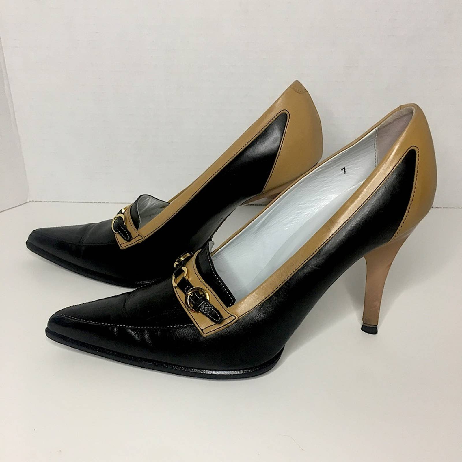 Tod’s Two Tone Loafer Pumps size 7