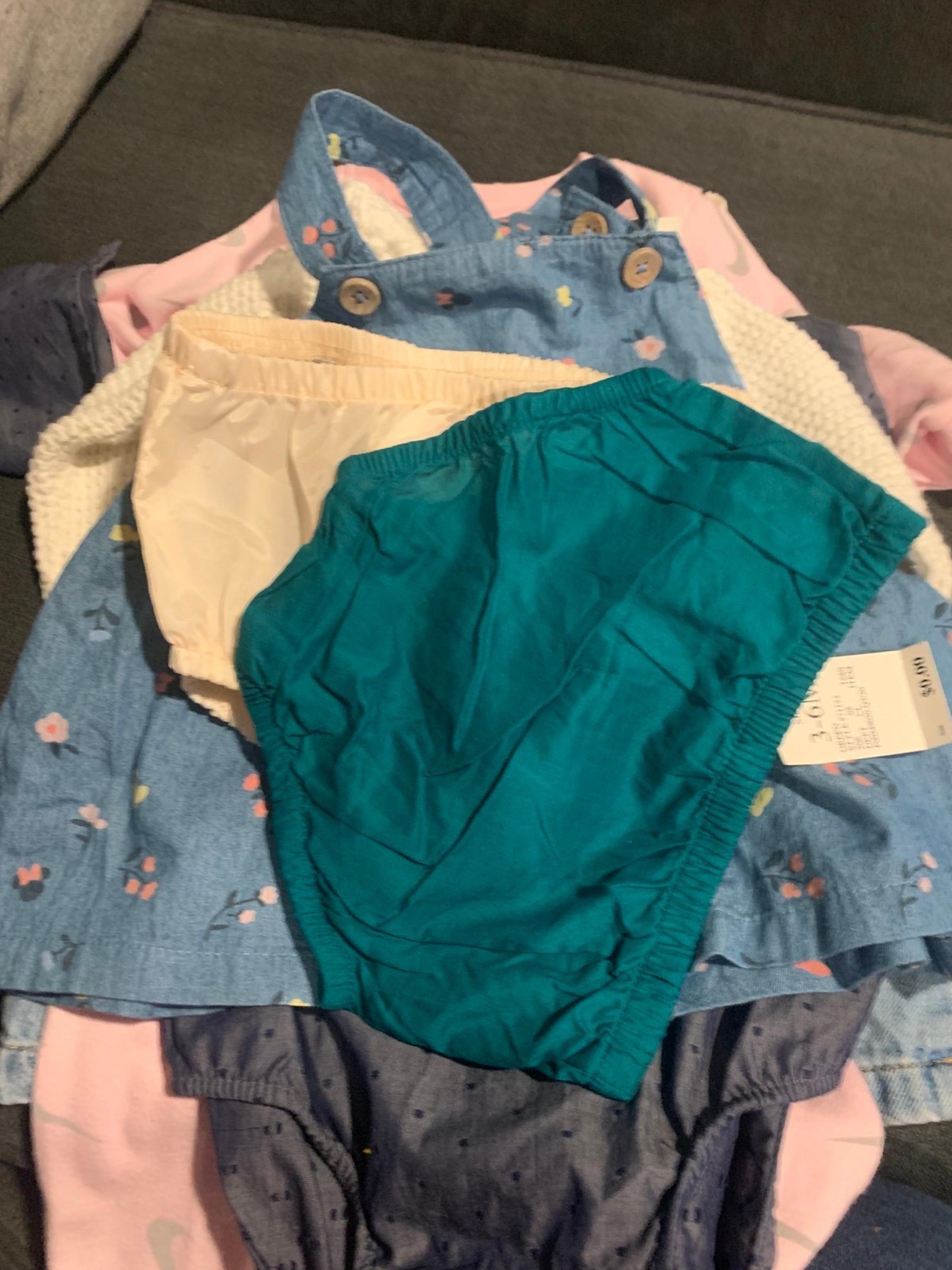 Baby girls bundle size 4-6 months