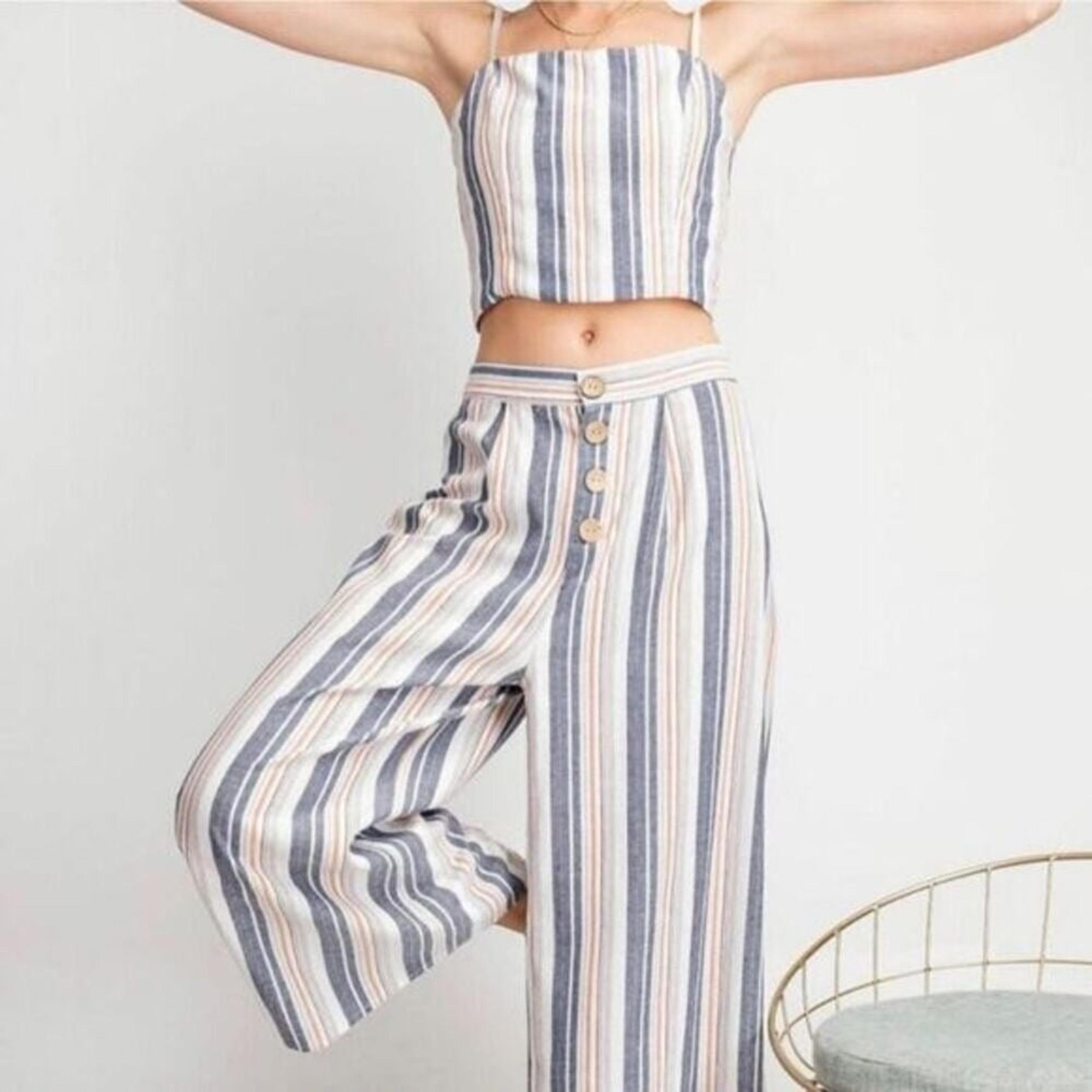 Stripe Crop Top & Wide Leg Capri Set | Easel | Large | NWT | SKU36
