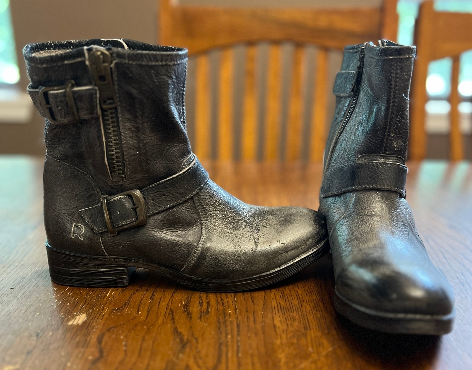 Roan Women’s Black Grey Leather Boots size 8.5