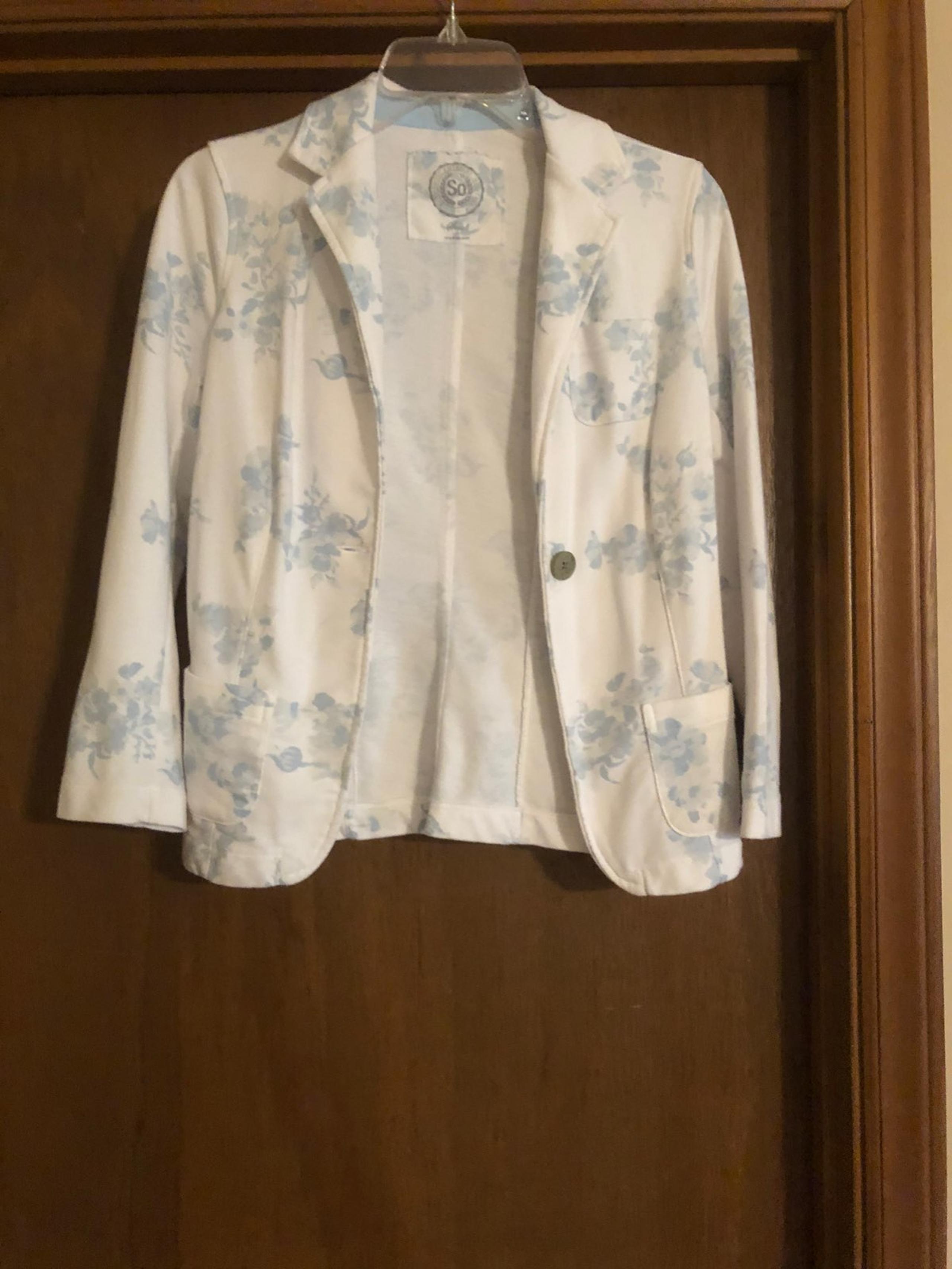 womens tops