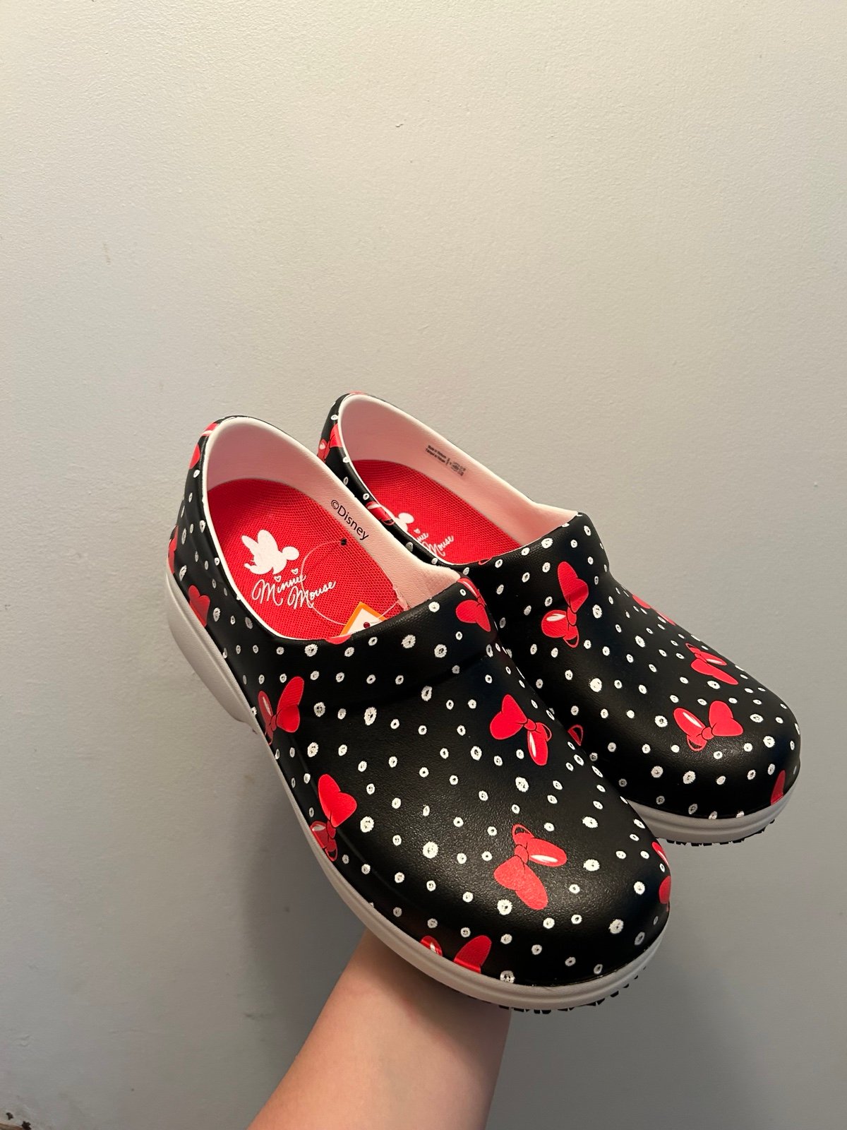 Minnie Mouse Crocs