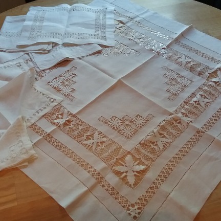 Antique Linens with Bobbin Lace