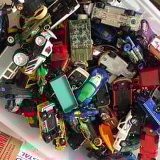 Hot wheel and matchbox lot 100