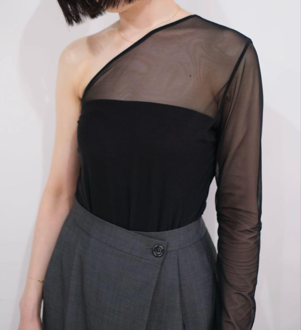 yo BIOTOP One shoulder sheer bodysuit