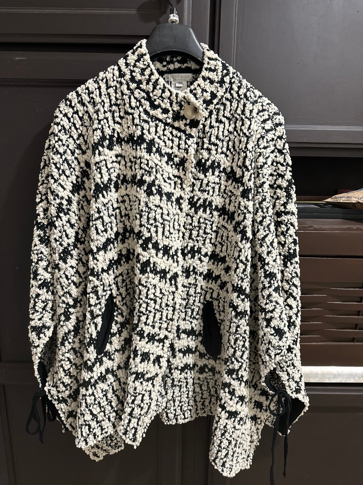 Women’s poncho