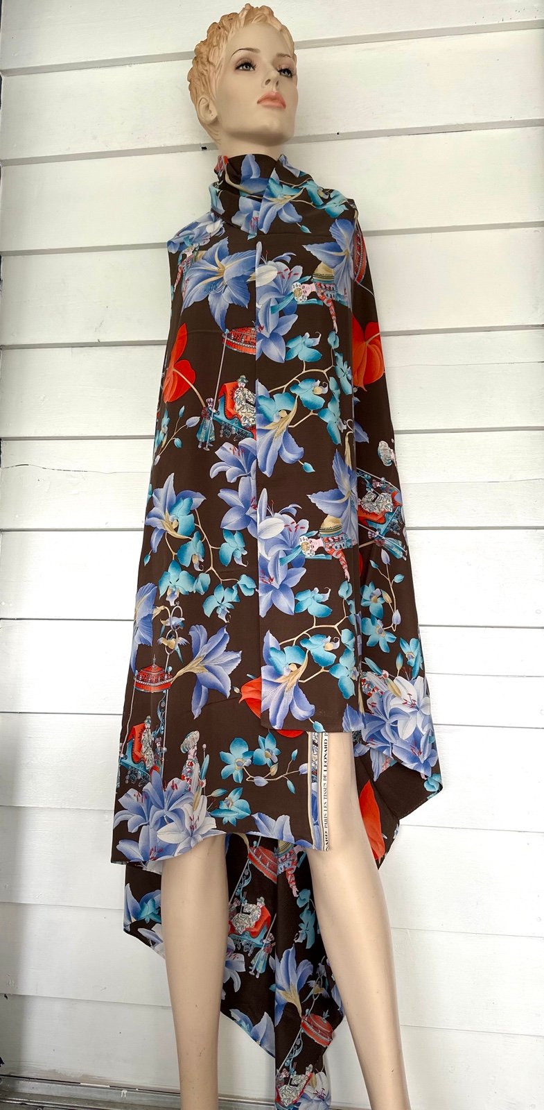 Leonard Paris Vintage HUGE 56” x 56” STUNNING scarf 1980’s RARE