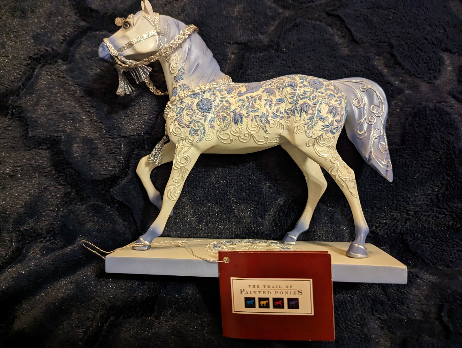 trail of painted ponies Crystal