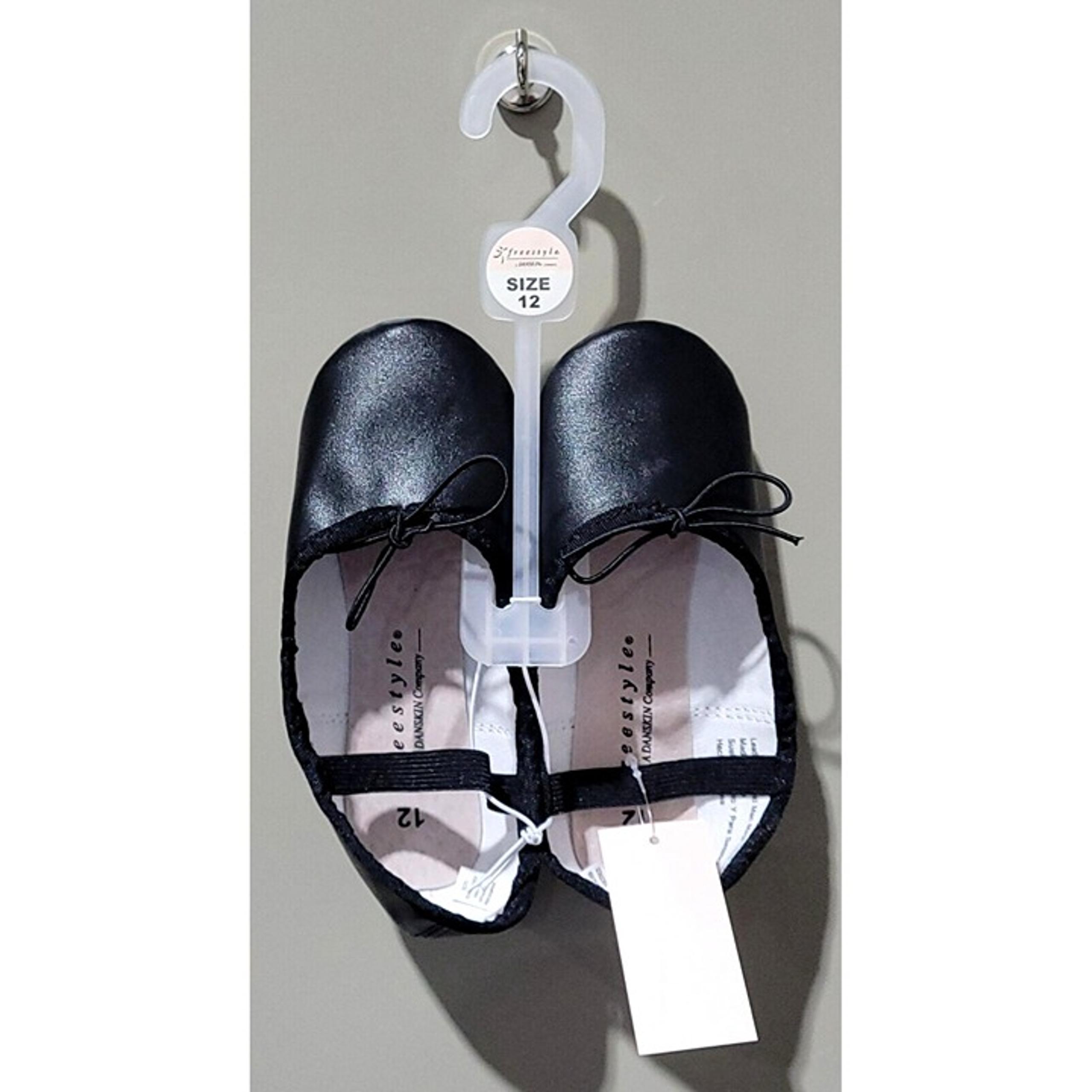 Freestyle by Danskin Little Girls' Size 12 Black Leather Sole Ballet Dance Shoes