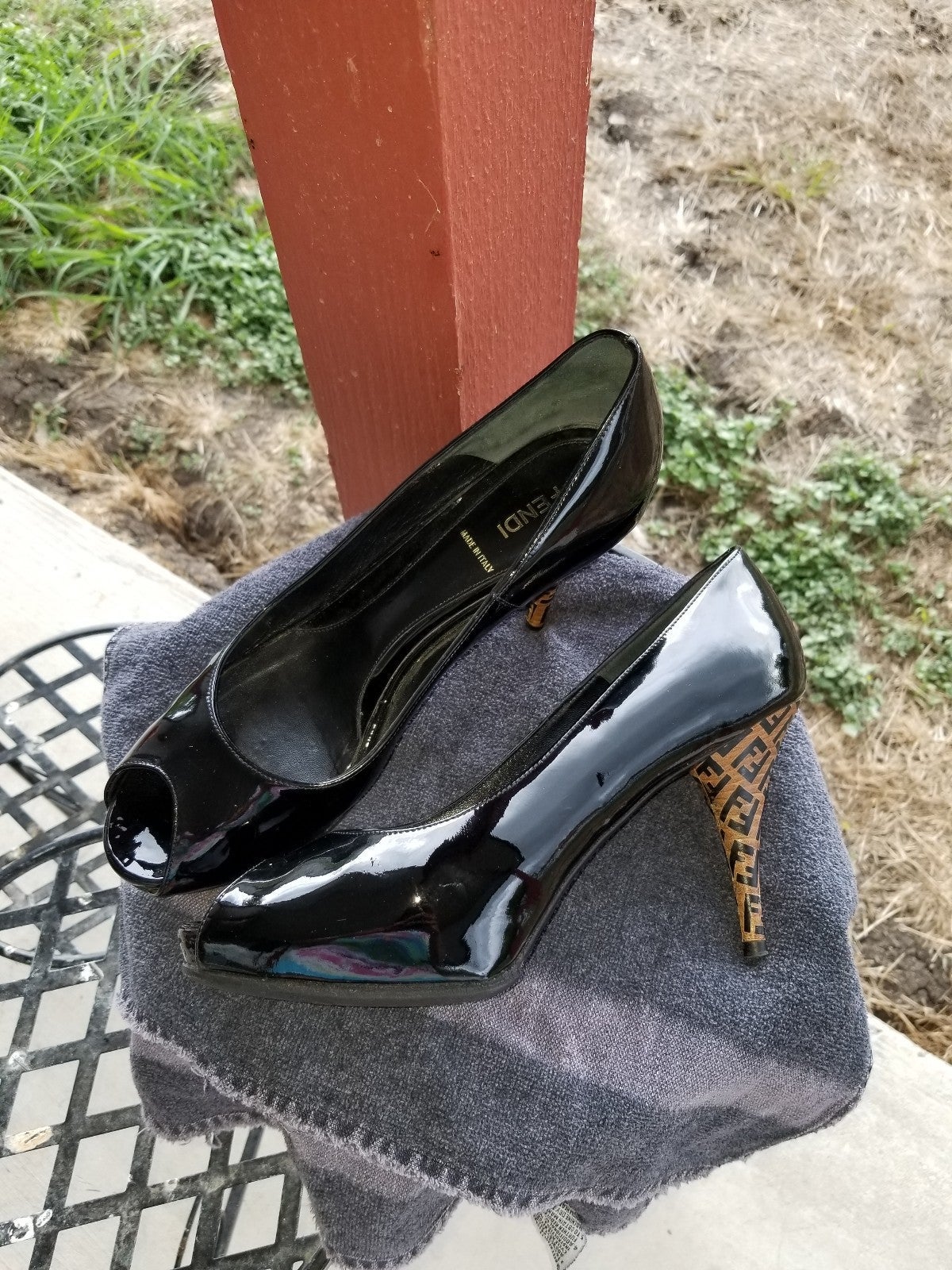 Authentic Fendi heels size 9