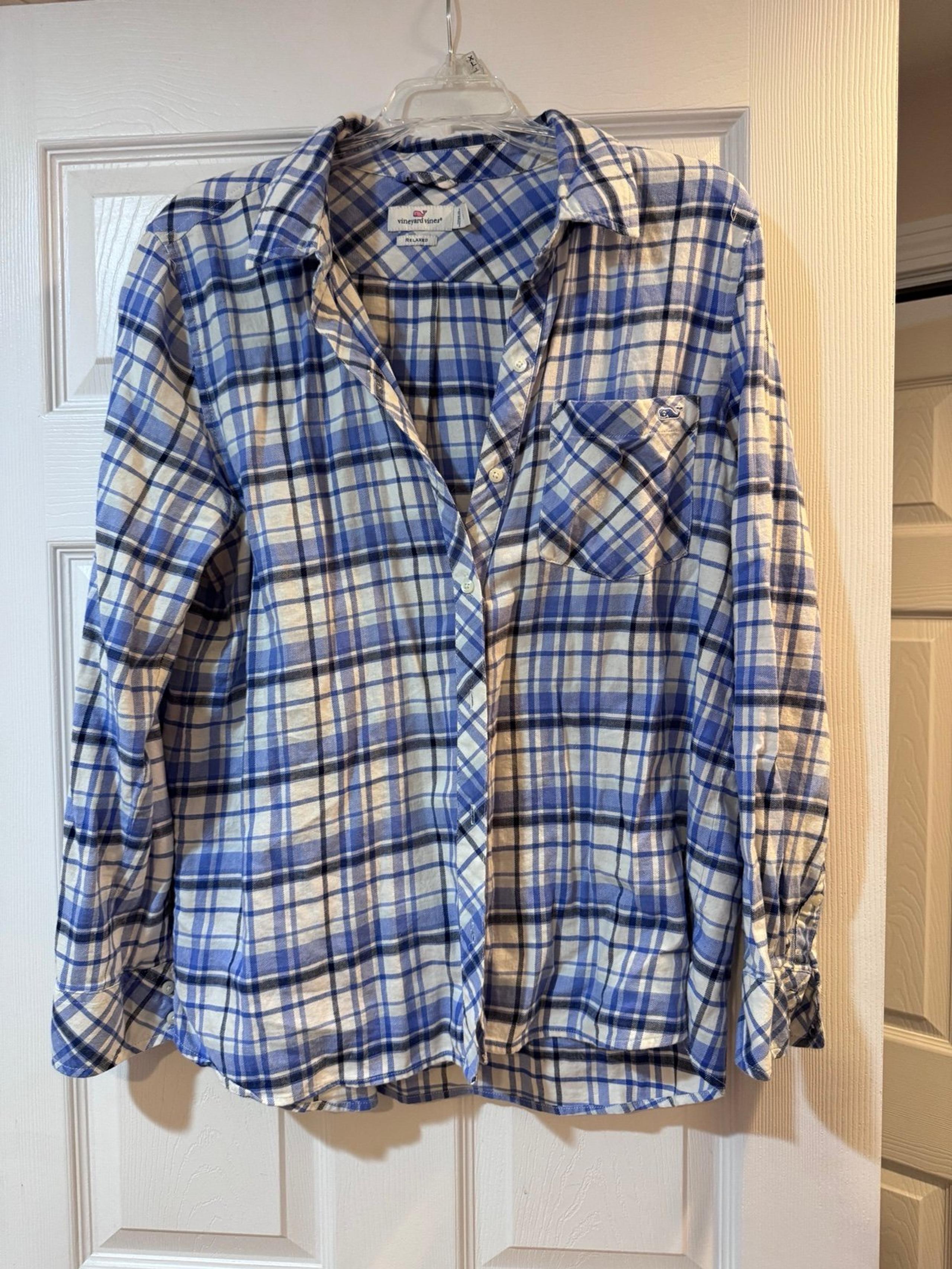 Women’s size 14 vineyard vines plaid button down shirt